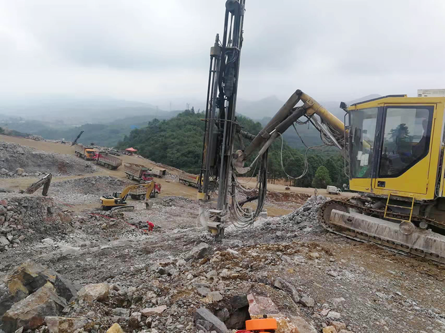 贵阳经金沙至古蔺（黔川界）高速公路第九段K1、K2爆破工程